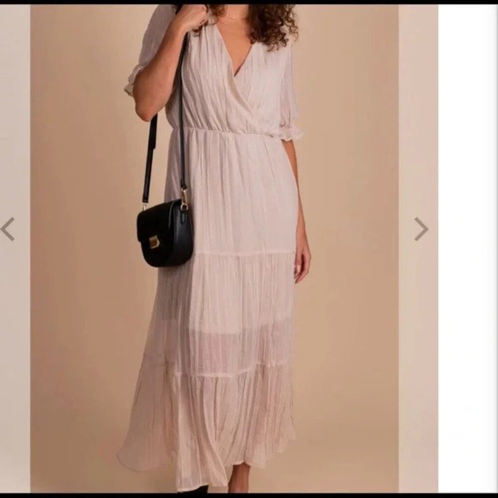 Bella Ella Ruffle Short-Sleeved Cream V-Neck Midi Dress P 1728